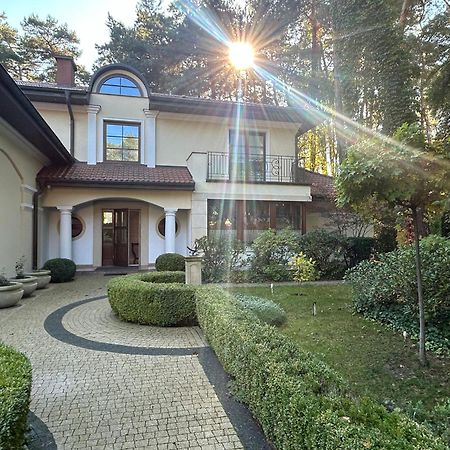 Luxury Villa Indoor Pool Warsaw Magdalenka Exteriör bild