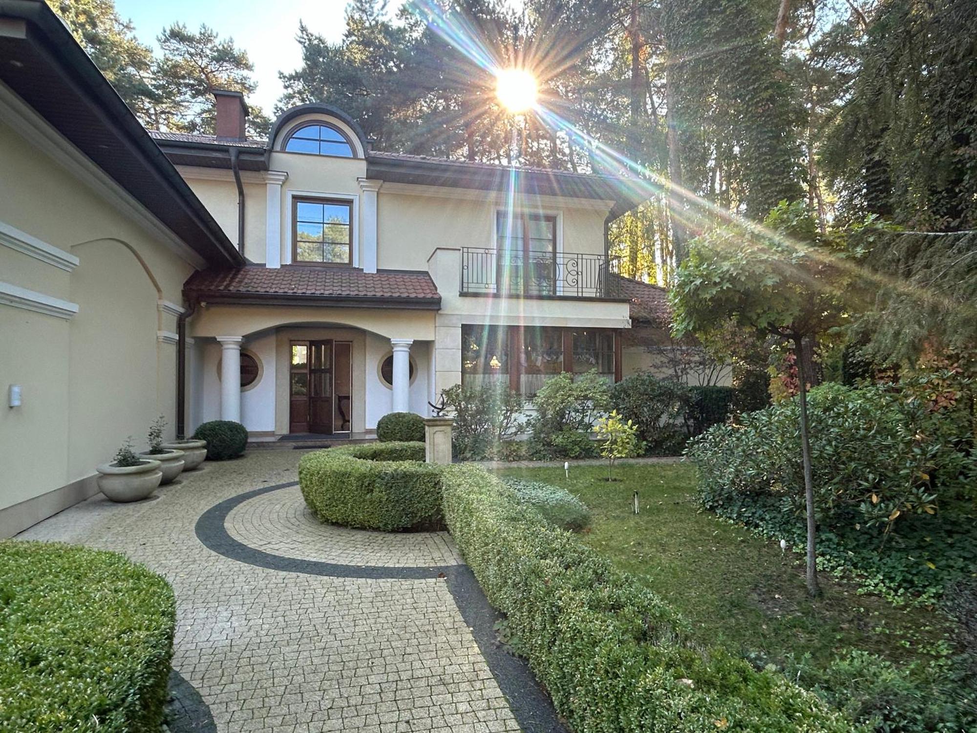 Luxury Villa Indoor Pool Warsaw Magdalenka Exteriör bild